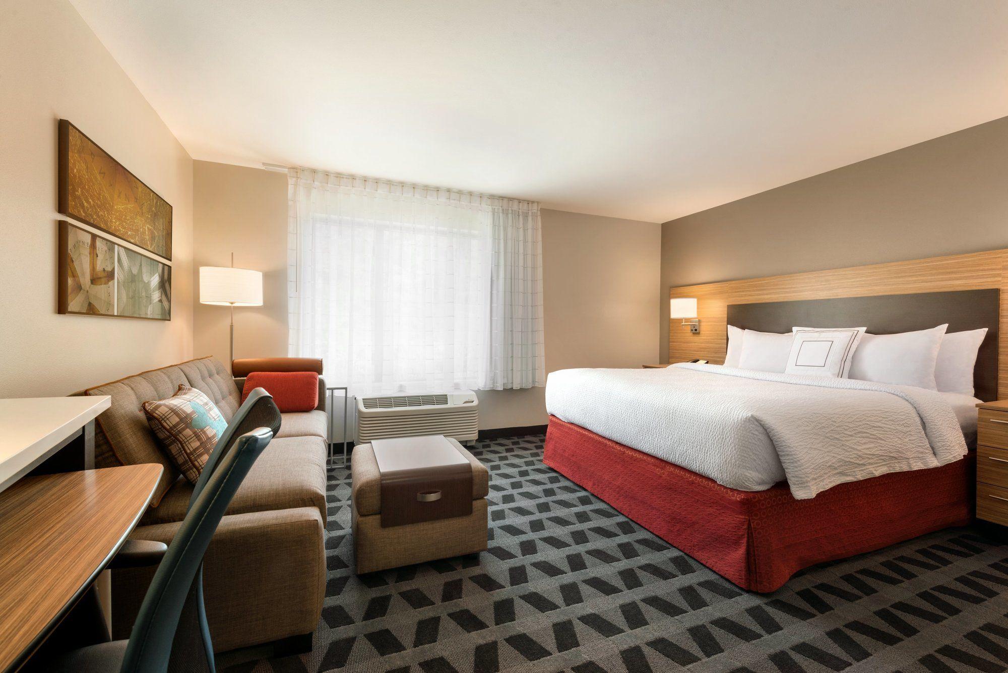 Towneplace Suites By Marriott Pittsburgh Airport/Robinson Township Екстер'єр фото