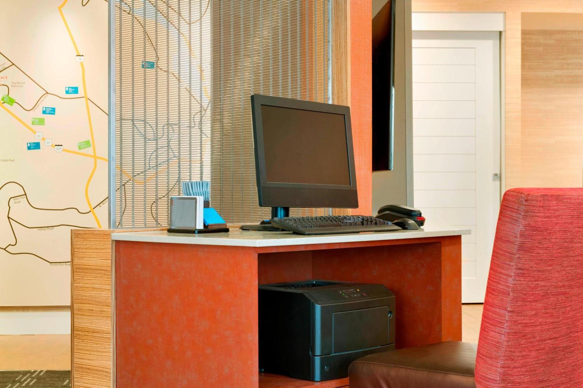 Towneplace Suites By Marriott Pittsburgh Airport/Robinson Township Екстер'єр фото