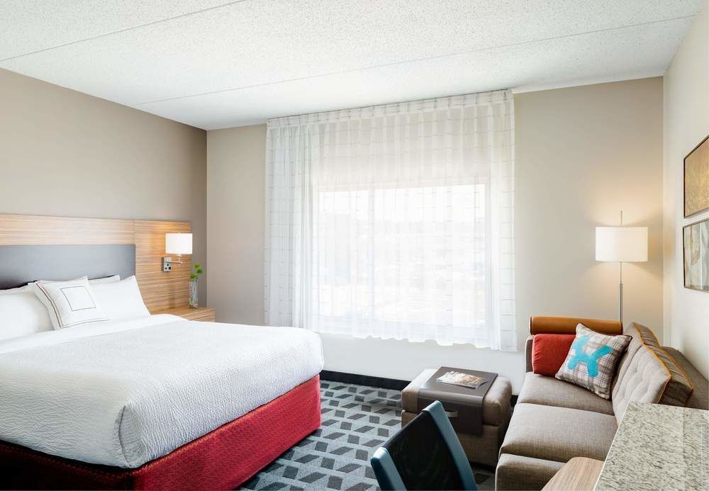 Towneplace Suites By Marriott Pittsburgh Airport/Robinson Township Екстер'єр фото