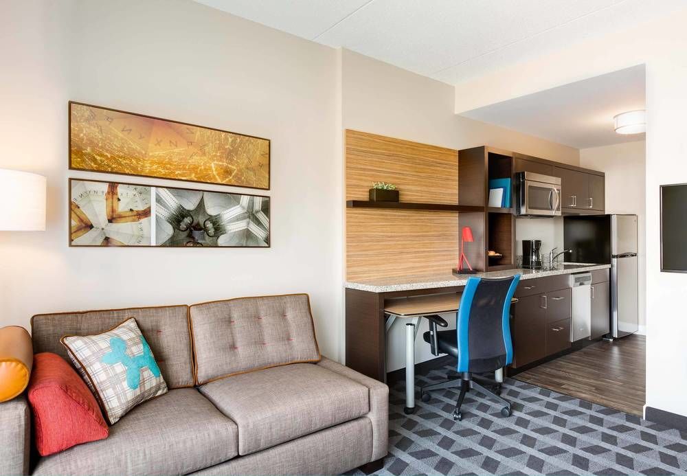 Towneplace Suites By Marriott Pittsburgh Airport/Robinson Township Екстер'єр фото