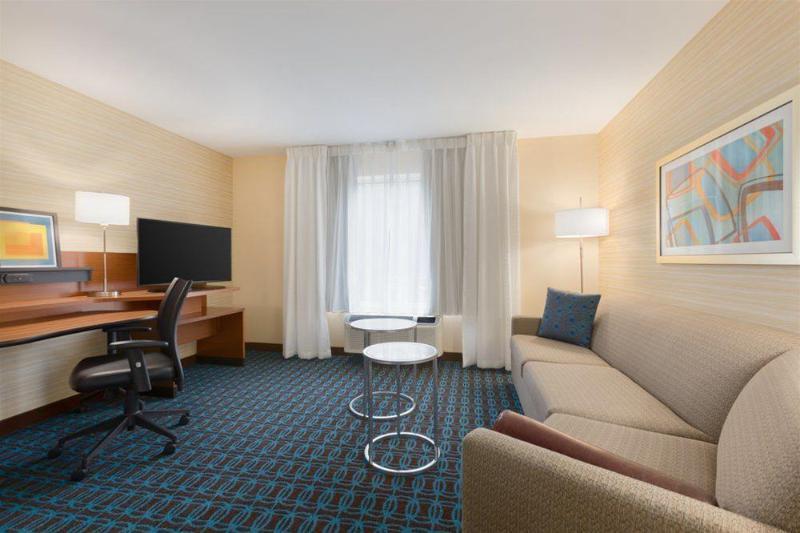 Towneplace Suites By Marriott Pittsburgh Airport/Robinson Township Екстер'єр фото